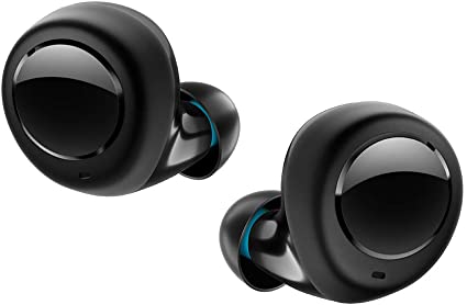 Wireless earbuds with immersive sound